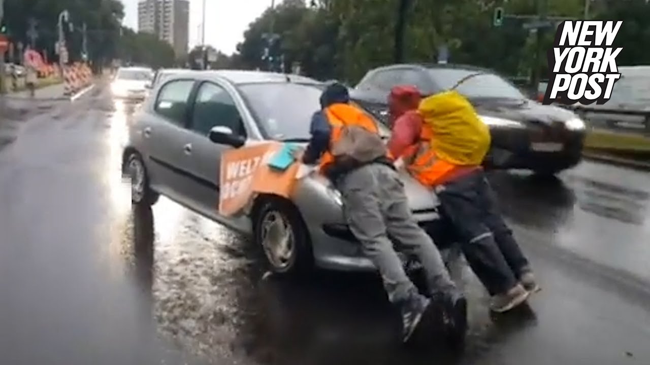 Irate drivers ram into climate protesters blocking traffic, drag them hundreds of feet down highway post thumbnail image